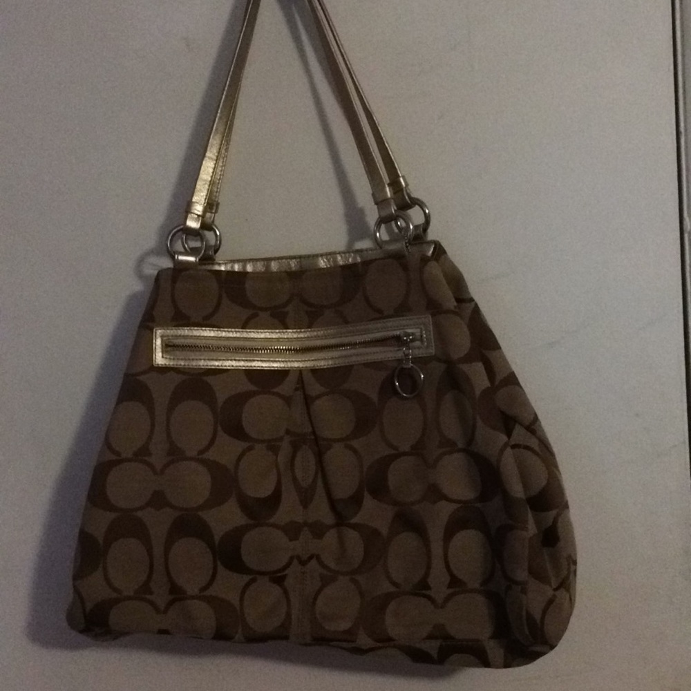 Coach signature.
